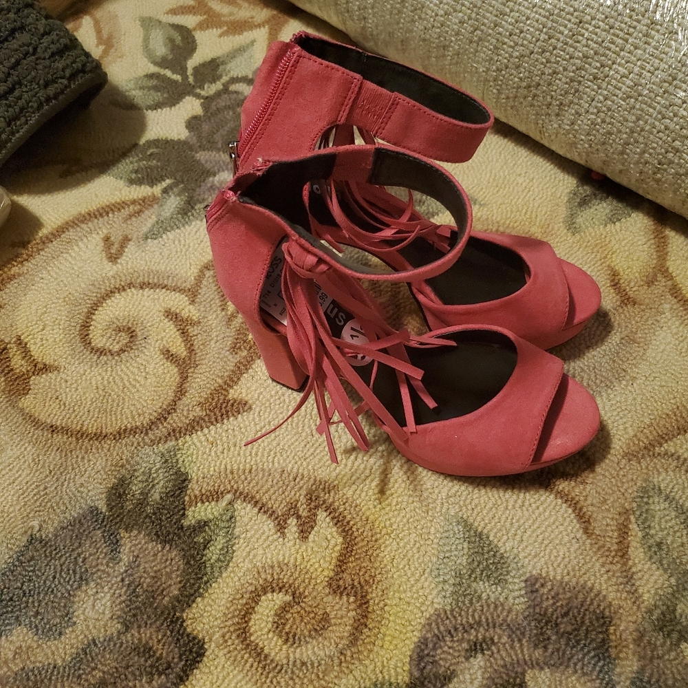2 pc. Platform Heels - Picture 2 of 5